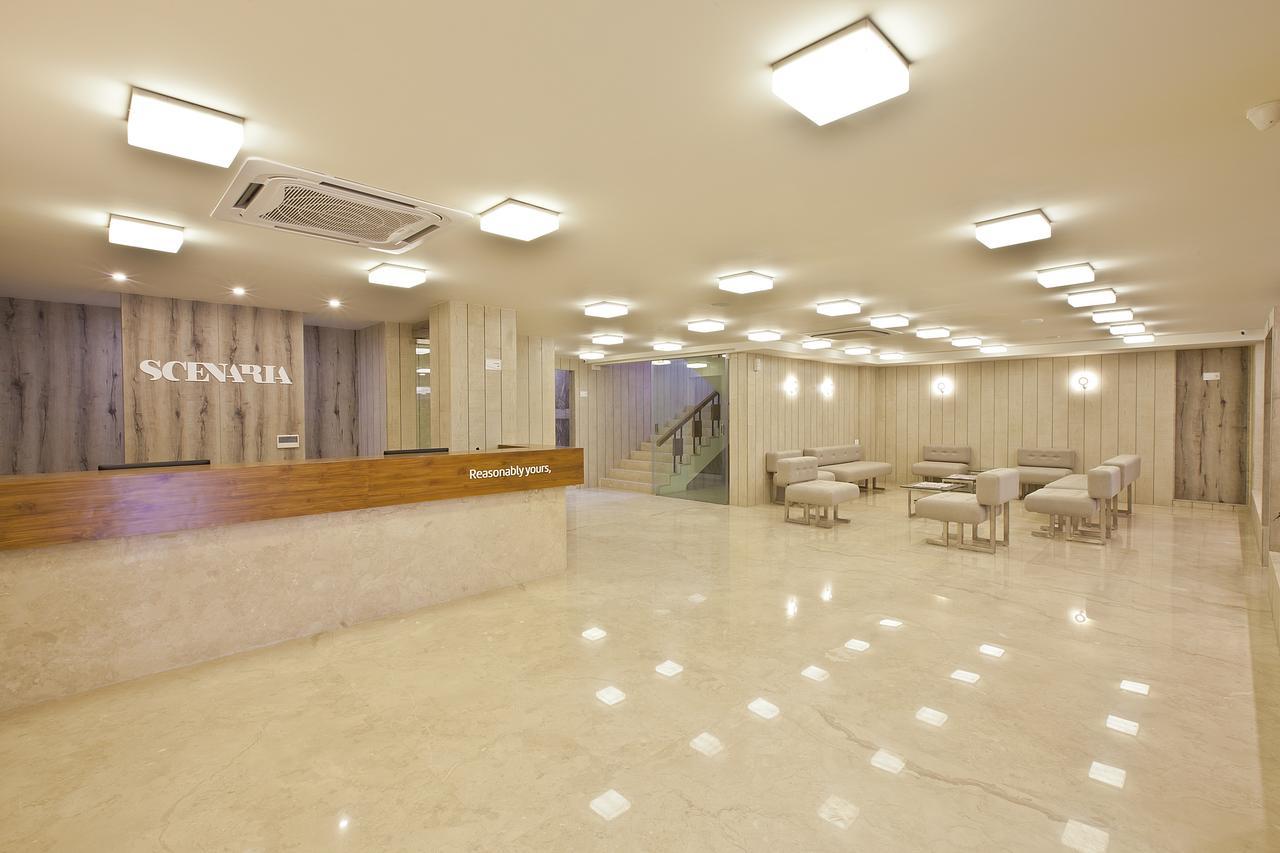 Scenaria Hotel Ахмедабад Экстерьер фото